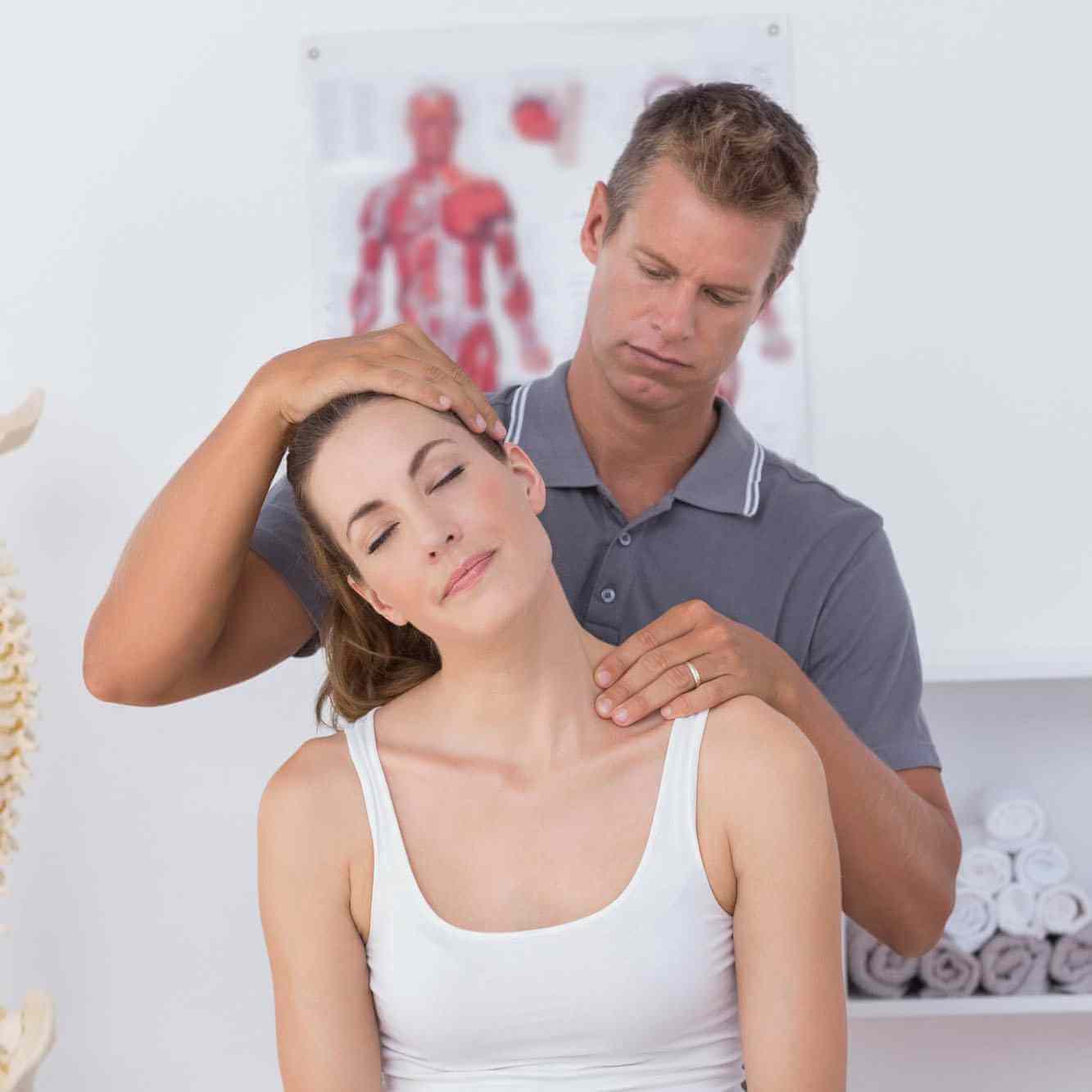 https://platinahospital.com/wp-content/uploads/2015/12/kiroprakticar.jpg